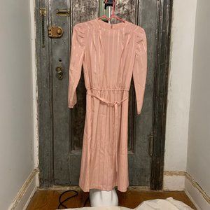 XS S Vintage 80s 3/4 length long sleeve light pink embossed striped  midi dress